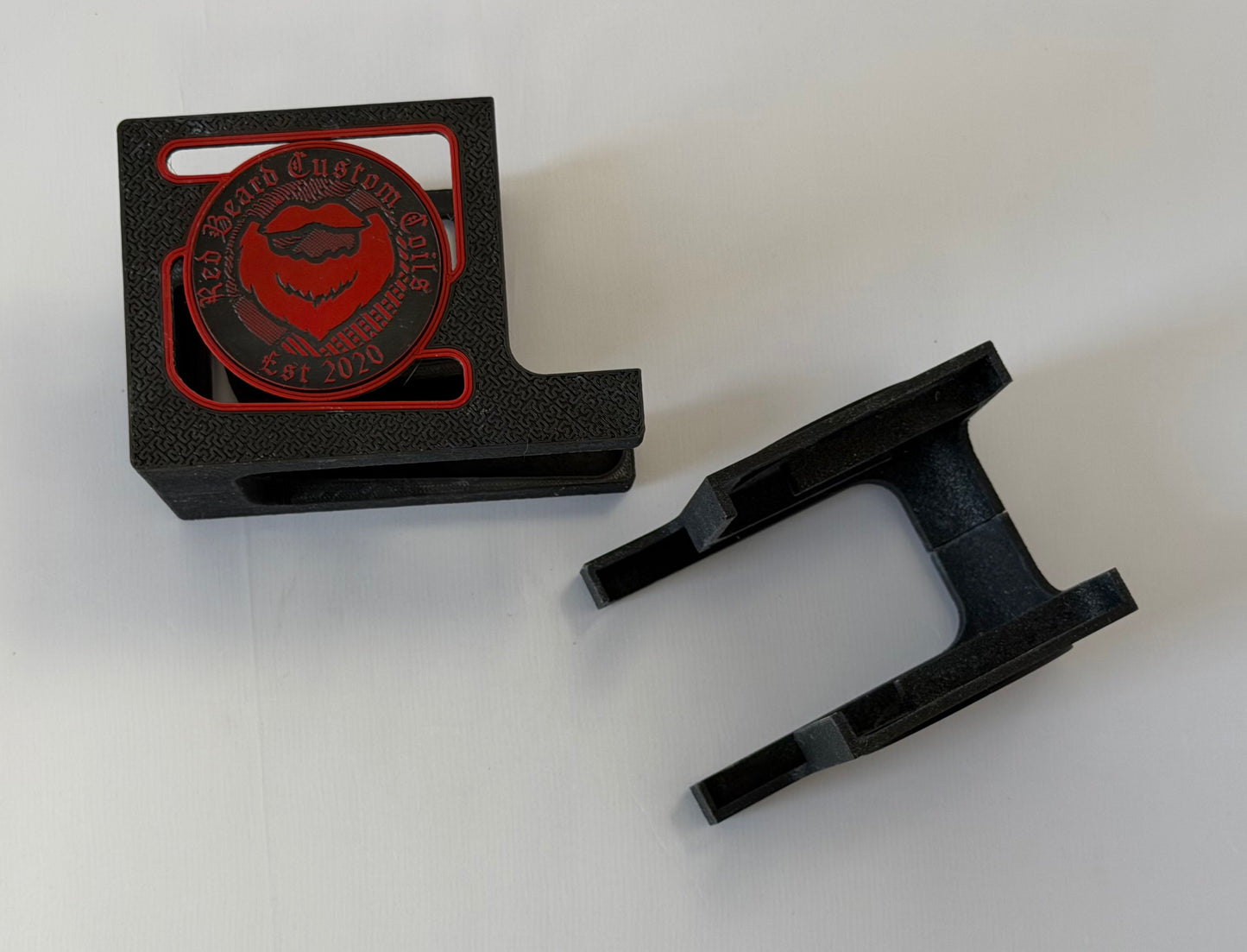 RBCC/Carrot Labs Battery holder/dispenser